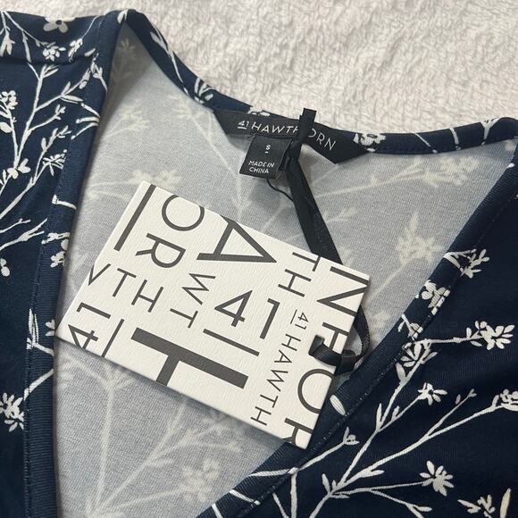 41Hawthorn (S) Elisse Knit Surplice Dress -Stitch Fix Floral Flutter Cape Sleeve - Picture 6 of 10